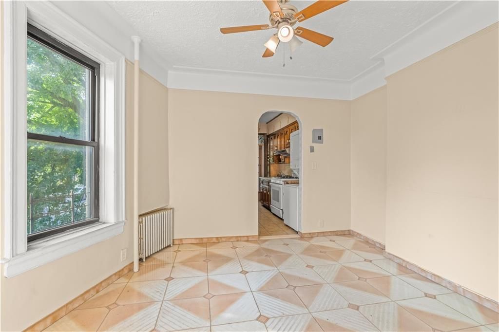 Empty room, Interior, Kitchen