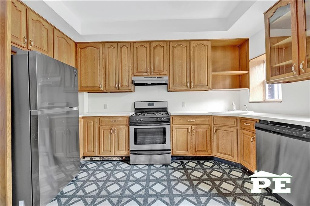 Interior, Kitchen, Stainless Steel Appliances