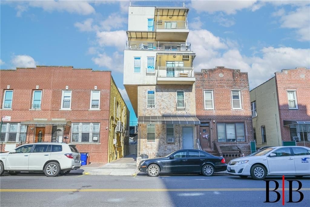 Exterior, Facade, Brick Facade, Condo Building