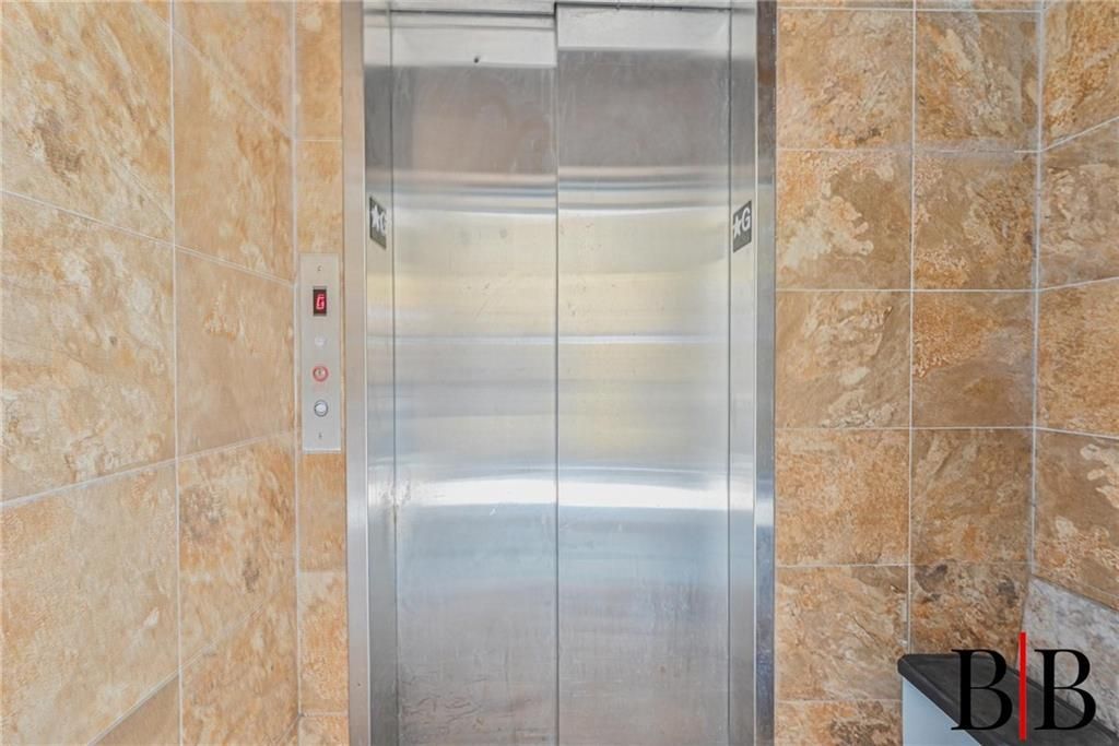 Elevator, Interior