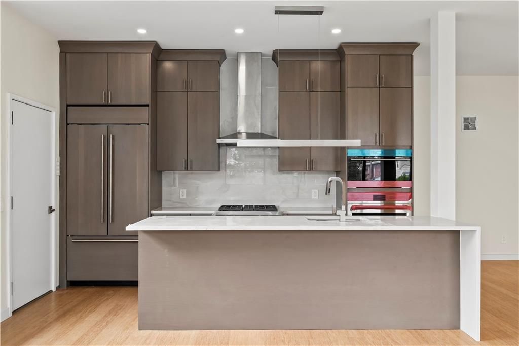 Interior, Kitchen, Recessed Lighting, Wood Texture Flooring