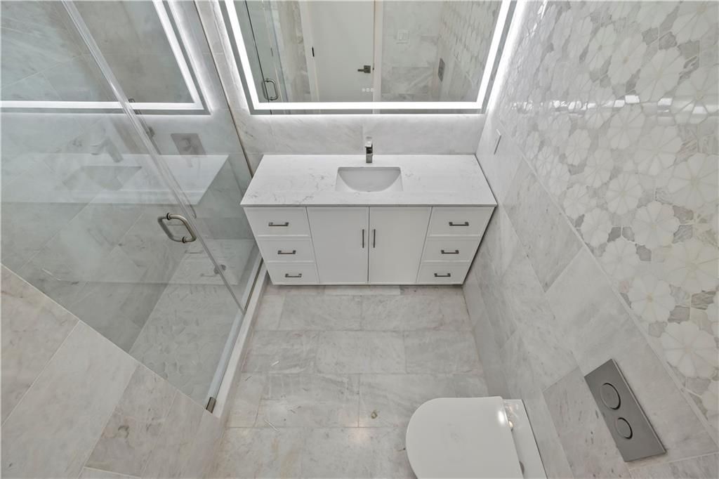 Bathroom, Interior, Marble, Marble Walls