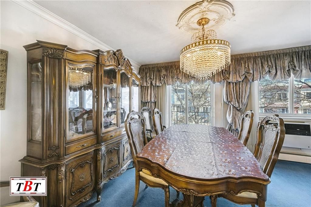 Chandelier, Dining room, Interior