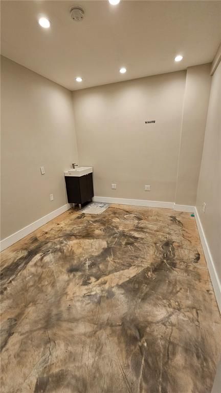 Empty room, Interior, Recessed Lighting