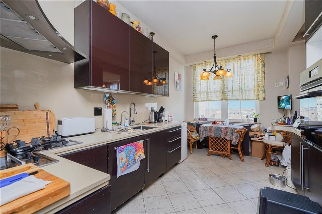 Dining room, Interior, Kitchen, Pendant Lights