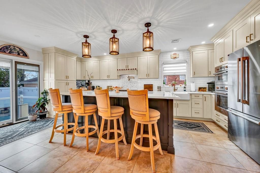 Interior, Kitchen, Pendant Lights, Recessed Lighting, Stainless Steel Appliances