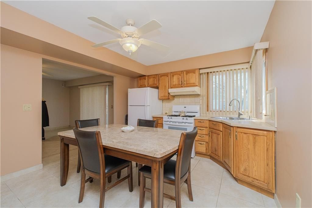 Dining room, Interior, Kitchen