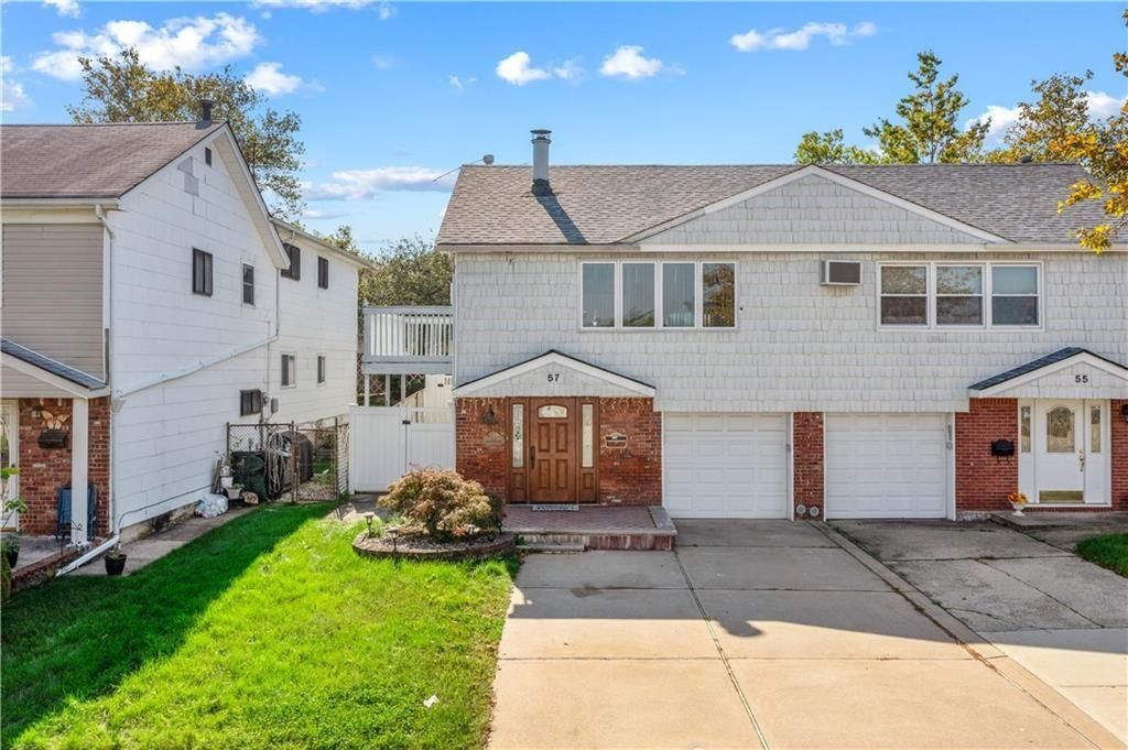 Attached, Exterior, Facade, Brick Facade, Farmhouse