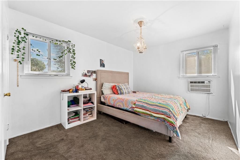 Bedroom, Interior, Pendant Lights