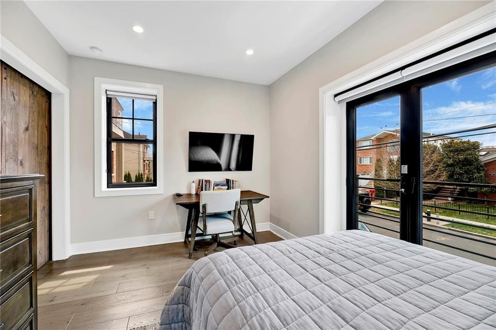 Bedroom, Home Office, Interior, Recessed Lighting, Wood Texture Flooring