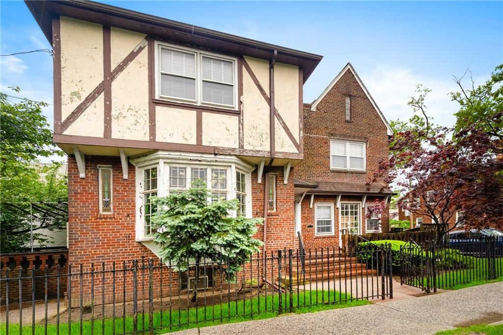 Exterior, Facade, Brick Facade, Tudor Revival
