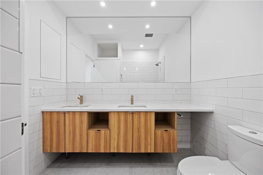 Bathroom, Dual Sink Vanities, Interior, Marble, Recessed Lighting