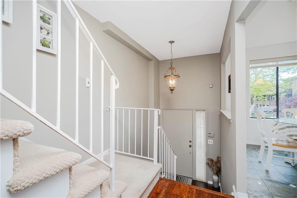 Interior, Pendant Lights, Wood Texture Flooring