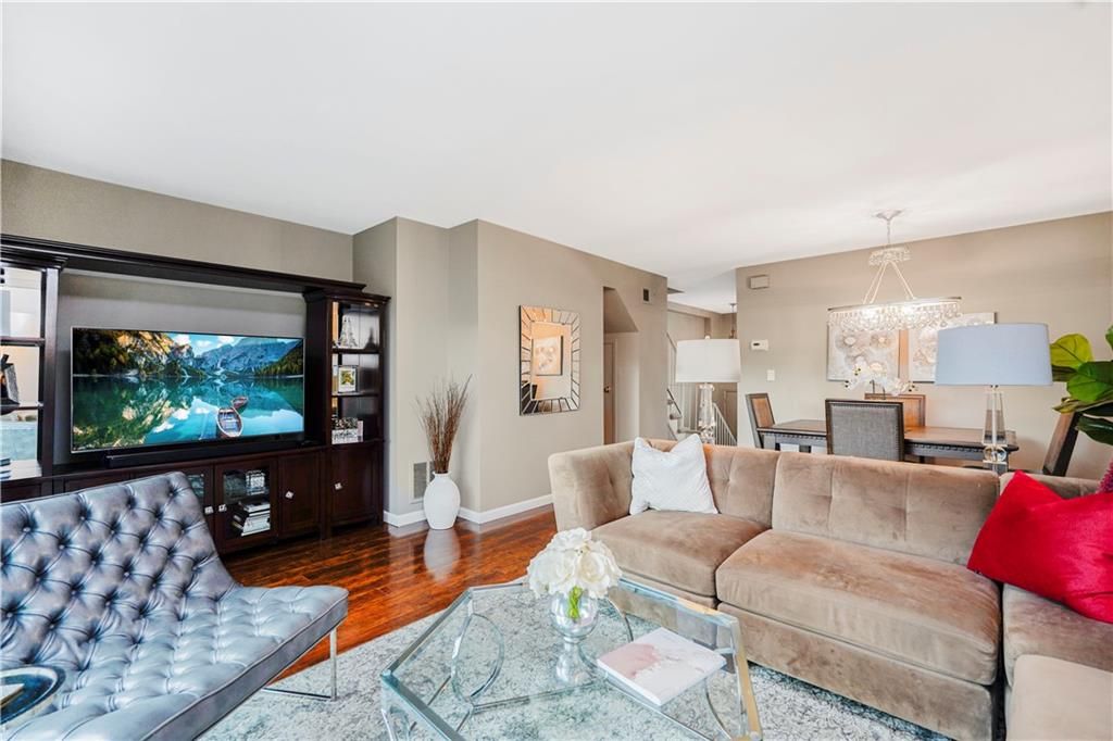Chandelier, Dining room, Interior, Living room, Wood Texture Flooring