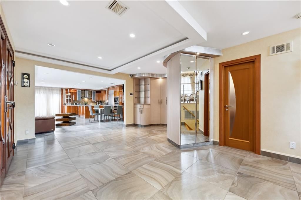 Dining room, Interior, Kitchen, Recessed Lighting