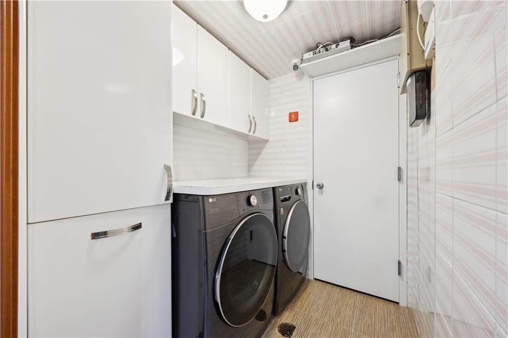 Interior, Utility Closets, Washer