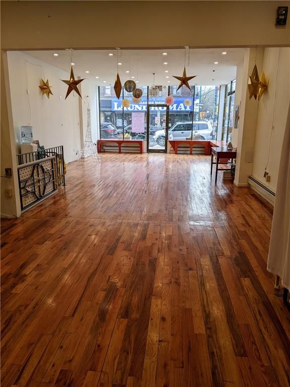 Dining room, Interior, Pendant Lights, Recessed Lighting, Wood Texture Flooring