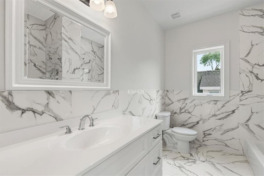 Bathroom, Interior, Marble, Marble Walls