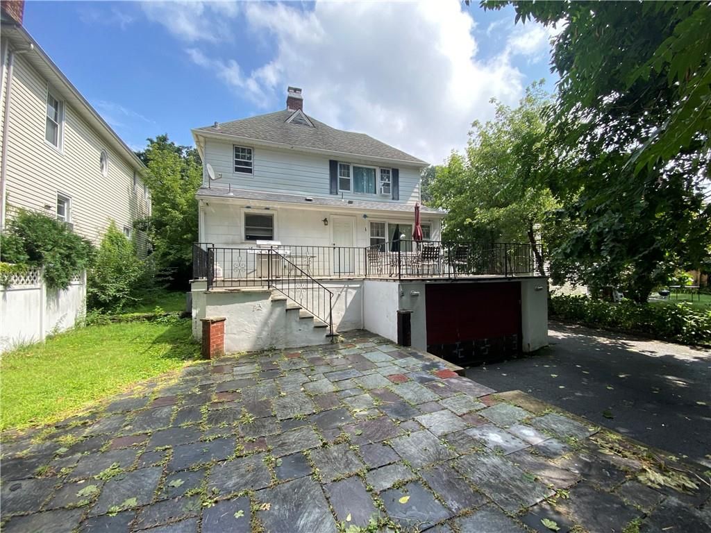 Backyard, Exterior, Outdoor Kitchen