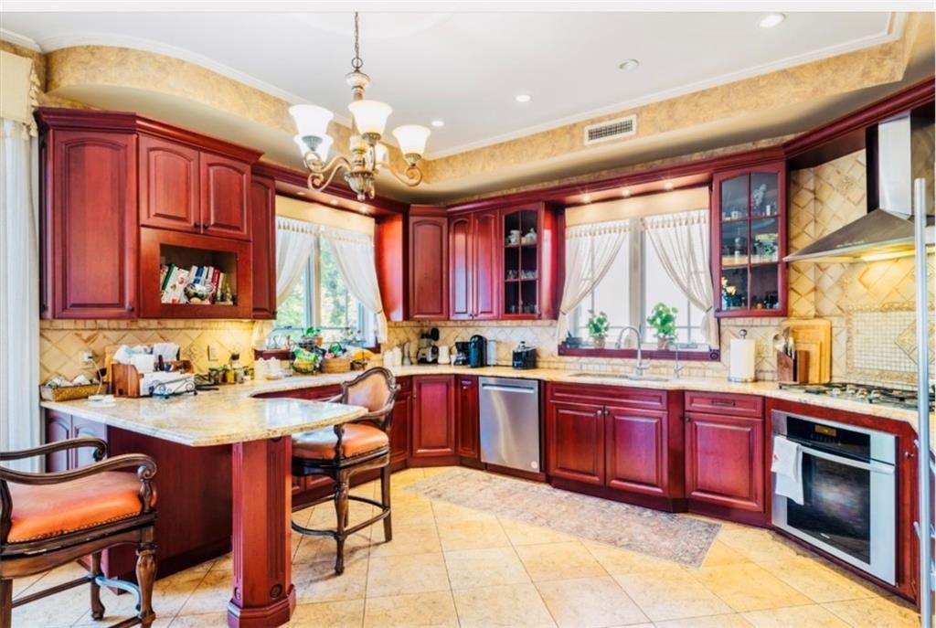 Chandelier, Interior, Kitchen, Recessed Lighting, Stainless Steel Appliances