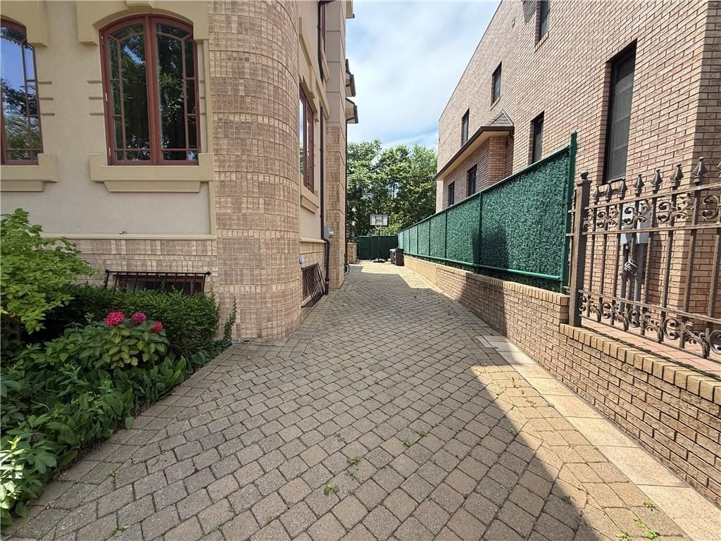 Exterior, Playground