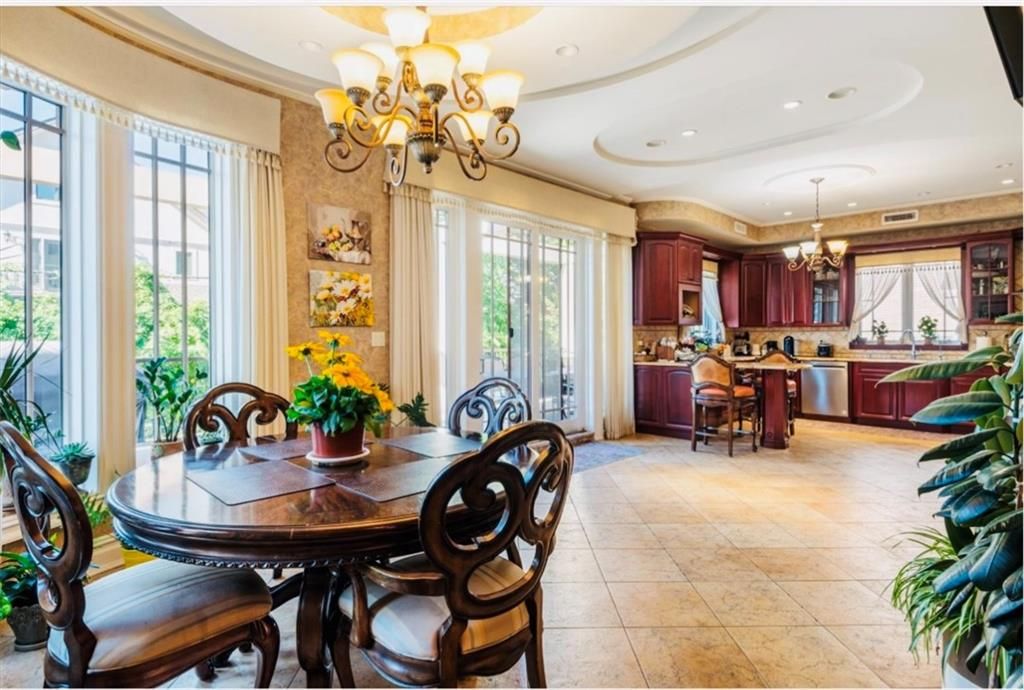 Chandelier, Dining room, Interior, Kitchen, Recessed Lighting