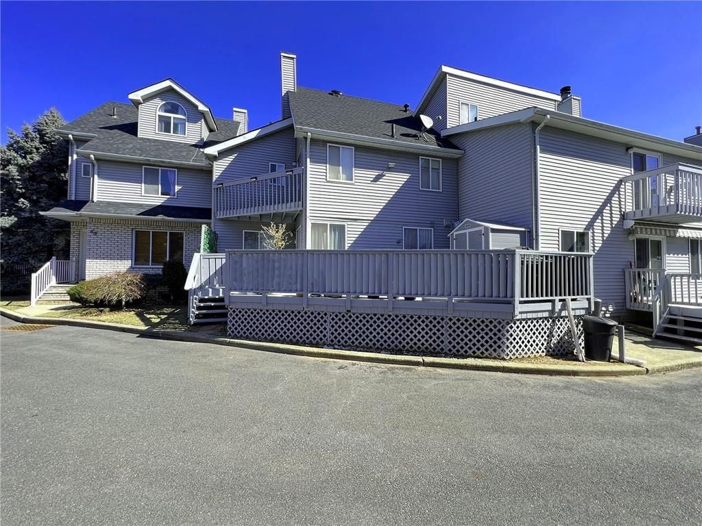 Exterior, Facade, Queen Anne Victorian