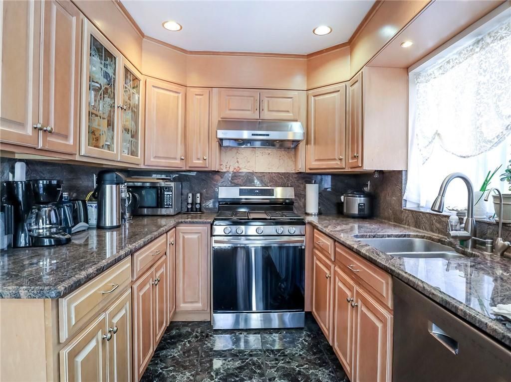 Interior, Kitchen, Marble, Recessed Lighting, Stainless Steel Appliances