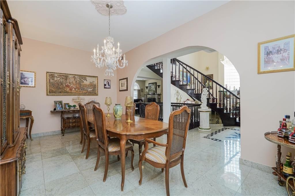 Chandelier, Dining room, Interior