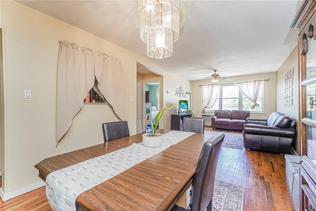 Chandelier, Dining room, Interior, Living room, Wood Texture Flooring