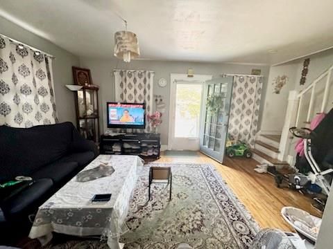 Interior, Living room, Pendant Lights, Wood Texture Flooring