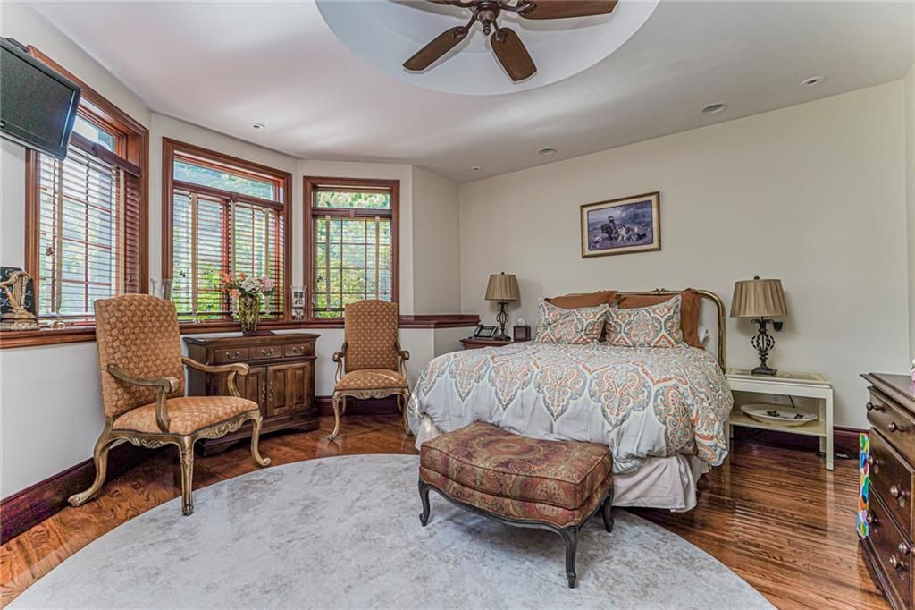 Bedroom, Home Office, Interior, Recessed Lighting, Wood Texture Flooring