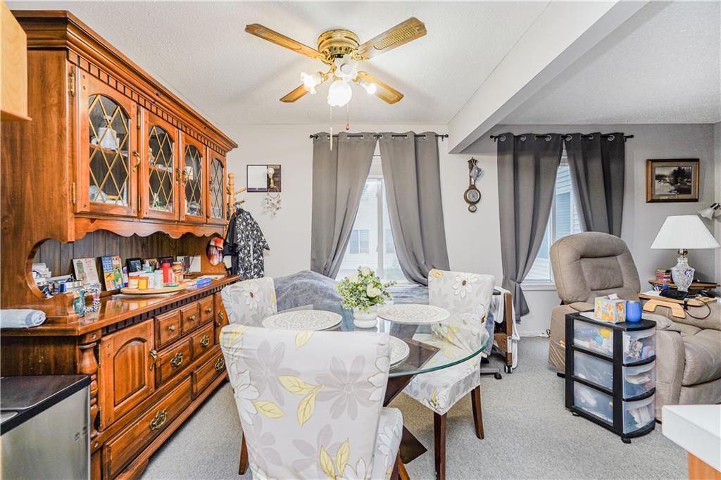 Dining room, Interior