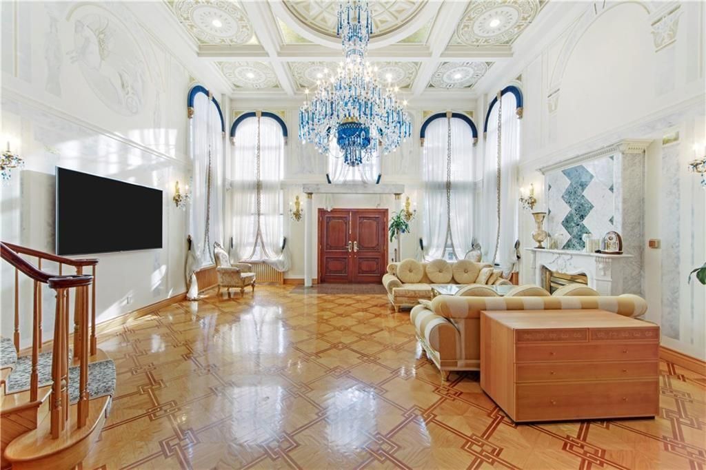 Chandelier, Fireplace, Interior, Living room