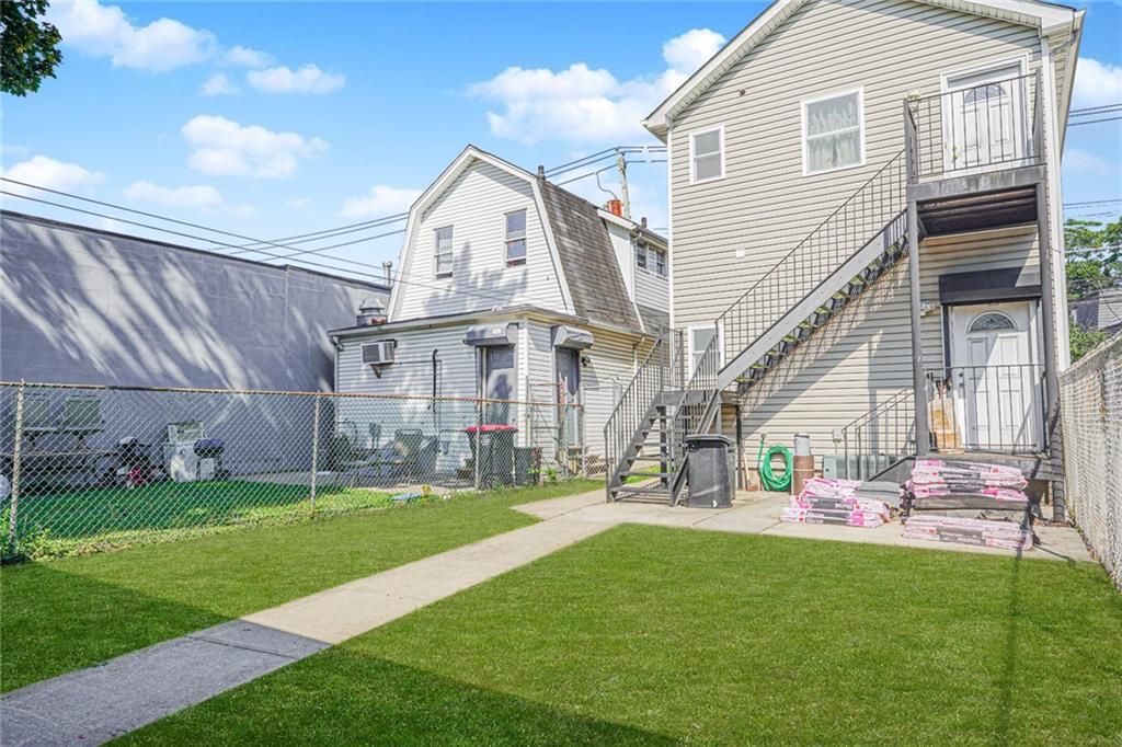 Backyard, Exterior, Playground