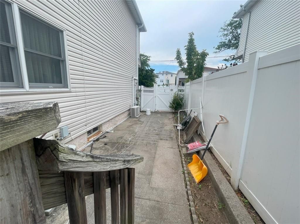 Exterior, Playground