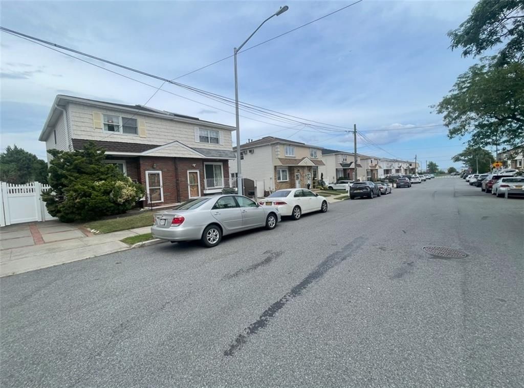 Exterior, Facade, Brick Facade, None