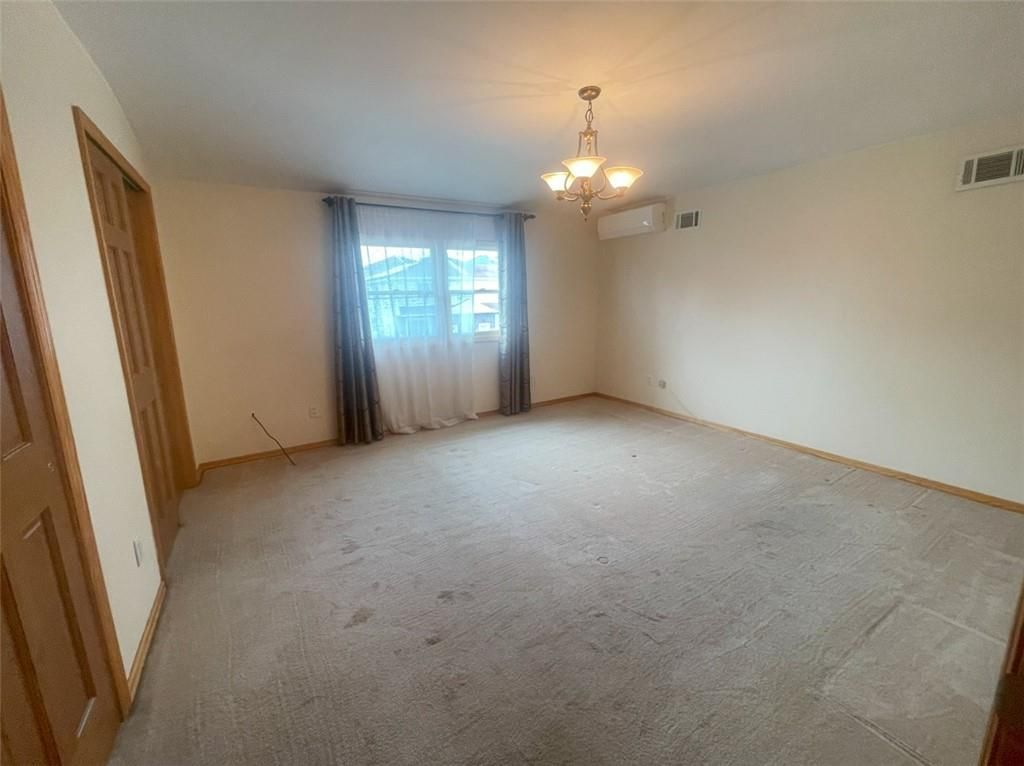 Chandelier, Empty room, Interior