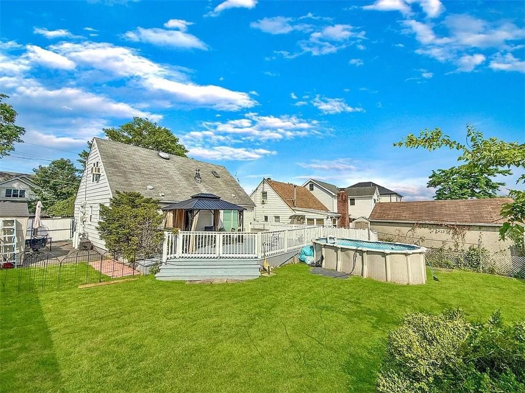 Backyard, Exterior, Pool