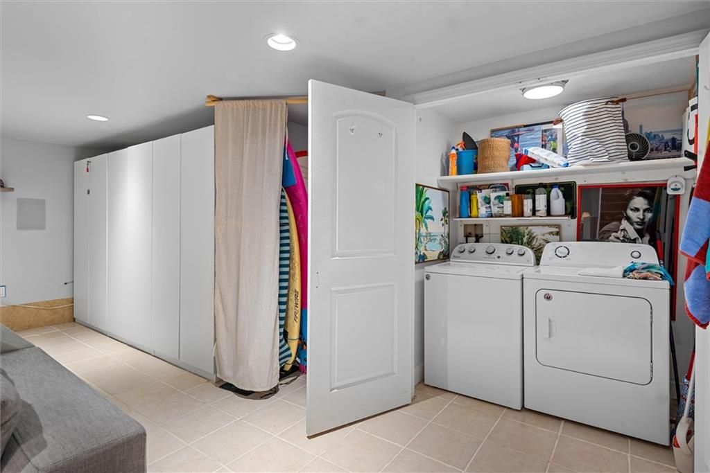 Interior, Recessed Lighting, Utility Closets, Washer