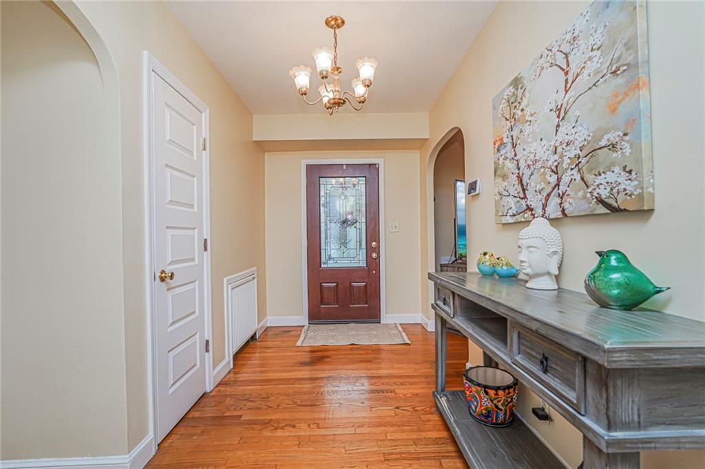 Chandelier, Interior, Wood Texture Flooring