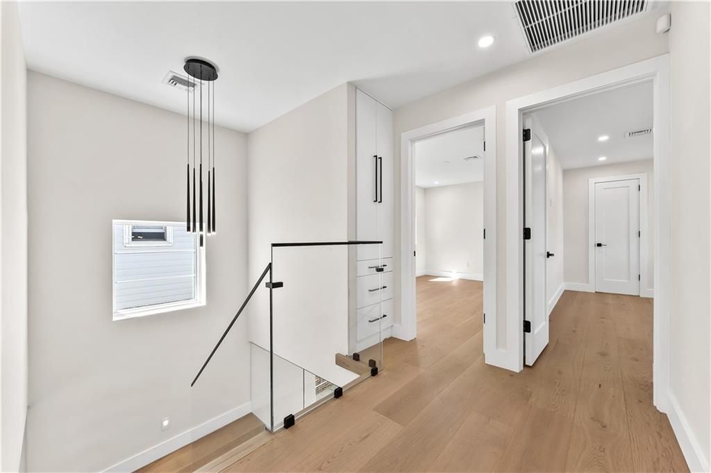 Interior, Pendant Lights, Recessed Lighting, Wood Texture Flooring