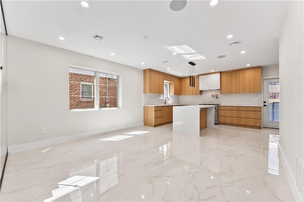 Interior, Kitchen, Marble, Pendant Lights, Recessed Lighting