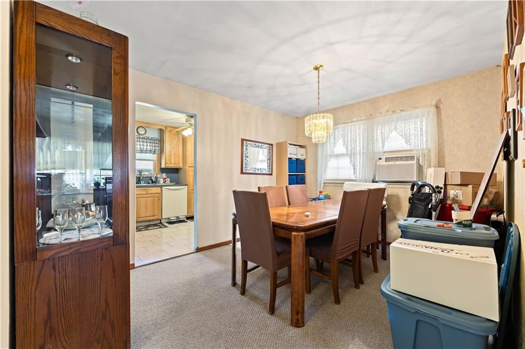 Chandelier, Dining room, Interior