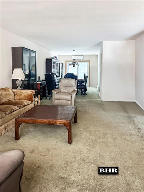 Chandelier, Dining room, Interior, Living room