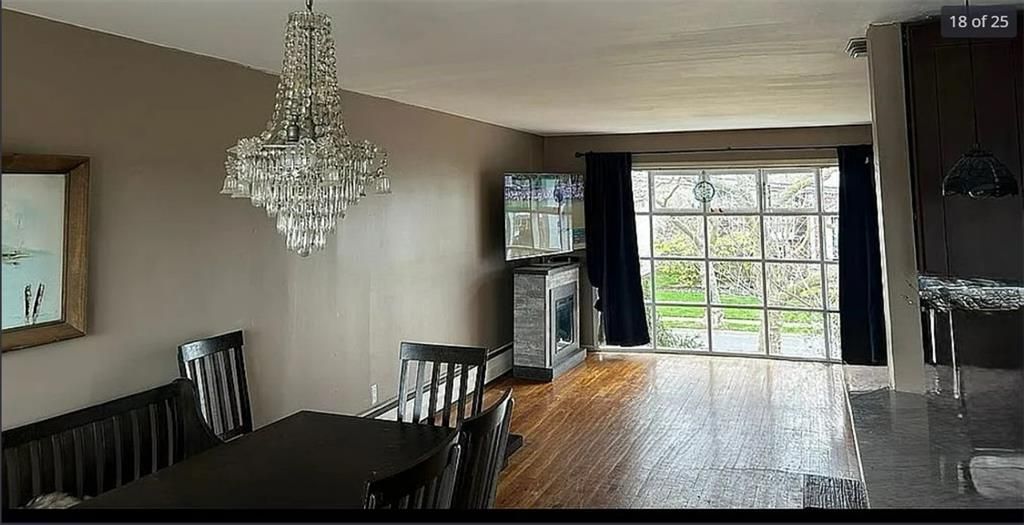 Chandelier, Dining room, Fireplace, Interior, Wood Texture Flooring
