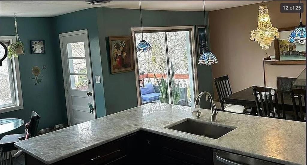 Chandelier, Dining room, Interior, Kitchen