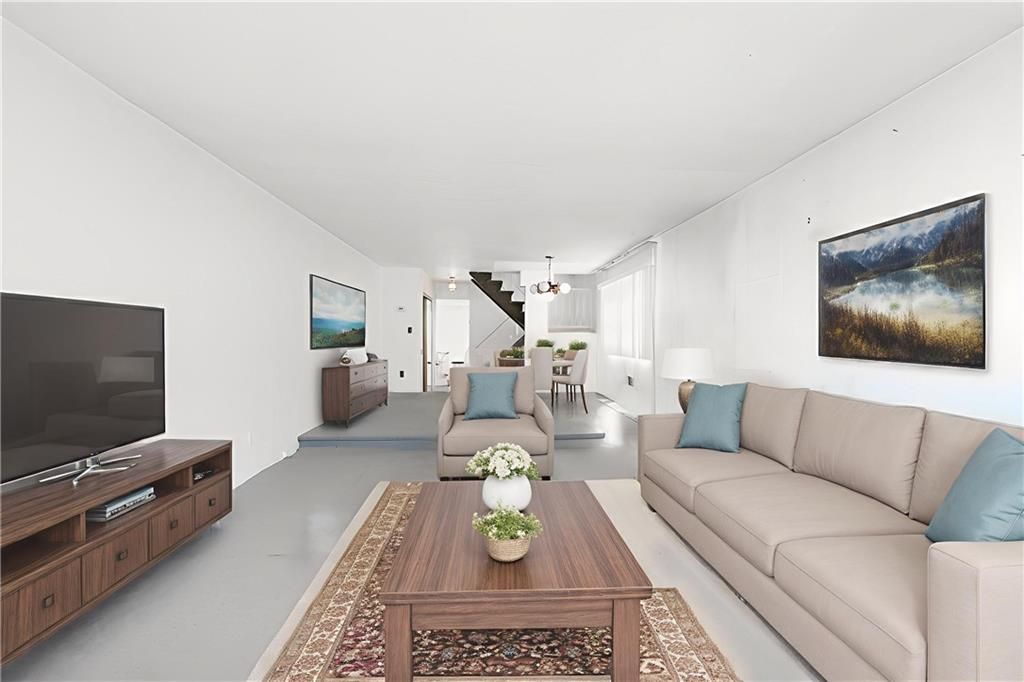 Dining room, Interior, Living room, Pendant Lights