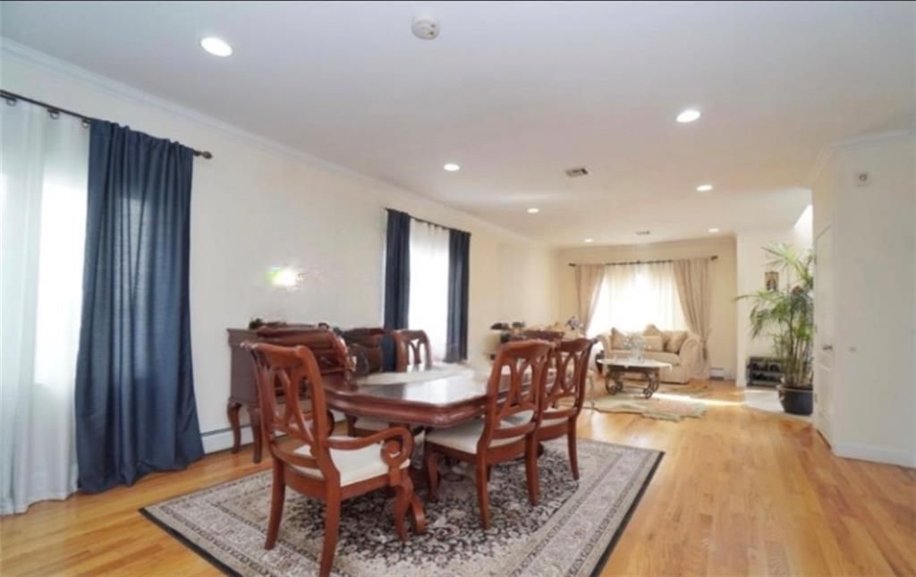 Dining room, Interior, Living room, Recessed Lighting, Wood Texture Flooring