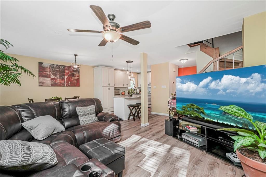 Interior, Kitchen, Living room, Pendant Lights, Water, Wood Texture Flooring